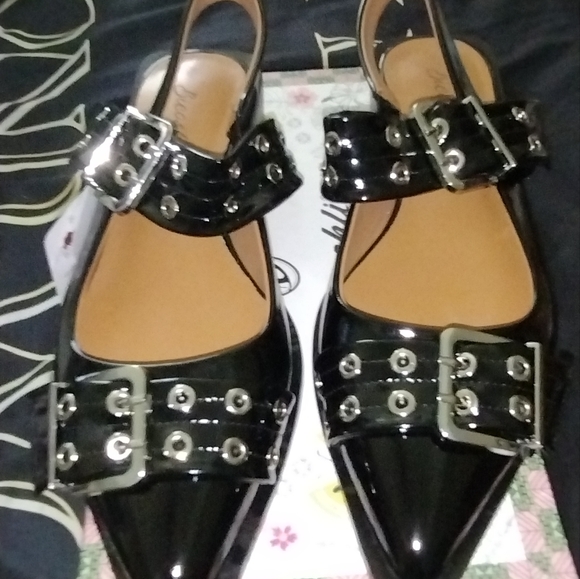 Chic Black Buckled Flats for Women - Picture 10 of 10